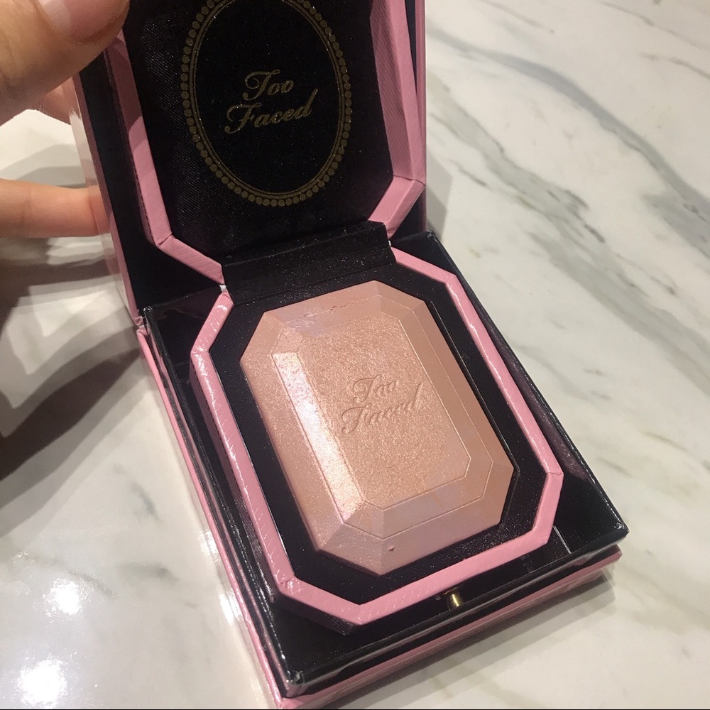 Too Faced Diamond Fire Highlighter